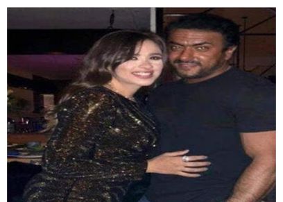 أحمد العوضي وياسمين عبدالعزيز
