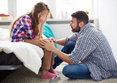 استشاري اسري تؤكد على ضرورة اعتذار الاباء لاطفالهم عند الخطأ