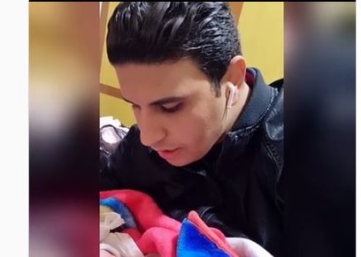 الخليل كوميدي يرزق بمولودته الأولى