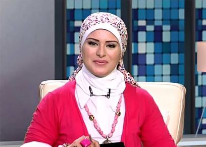 الإعلامية لمياء عبد الحميد 