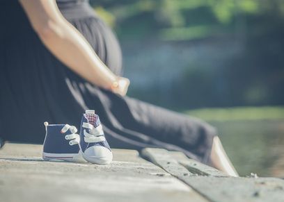 استشاري يحذر من التدخل التجميلى لعلاج الكلف عند الحامل
