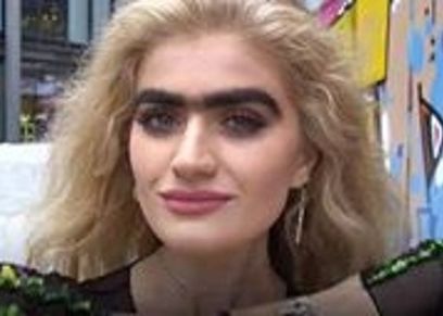 الموديل اليونانيه