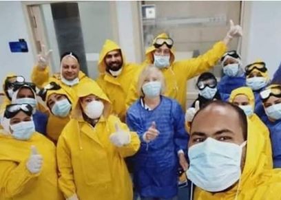 أثناء خدمتهم في مستشفى عزل إسنا