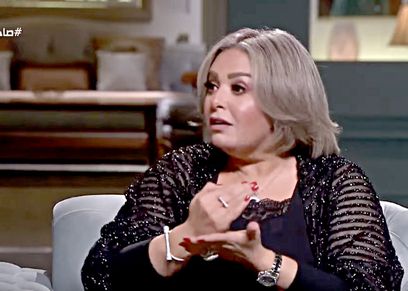 الفنانة صابرين