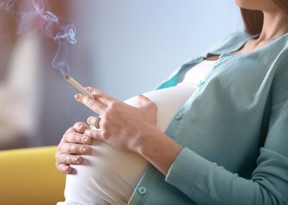 المرأة المدخنة خلال فترة الحمل
