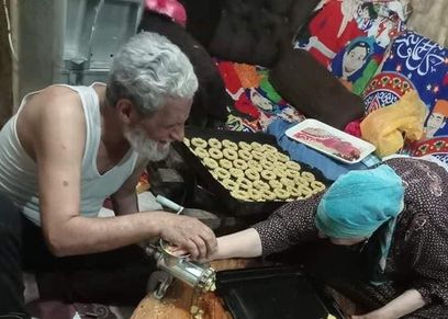 فتحي وأميمة حب 45 سنة