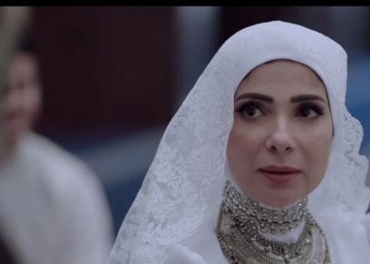 منى زكي في لعبة نيوتن