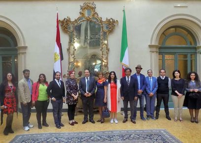 مأدبة الغداء