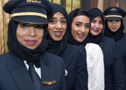 5 سعوديات يحصلن على رخص لقيادة طائرات الركاب