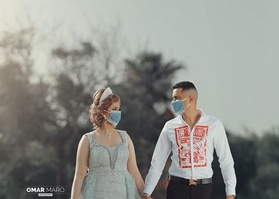 حسن شاكوش وخطيبته