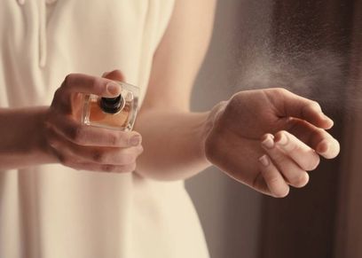 شراء العطر المناسب - تعبيرية