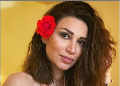 سارة نخلة