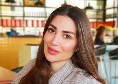 سارة نخلة  