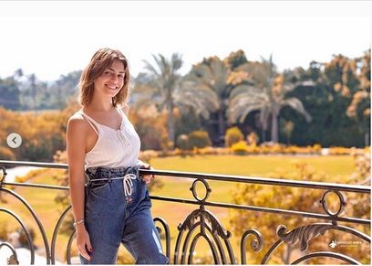 الفنانة منة فضالي