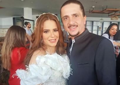 الفنانة دنيا عبدالعزيز