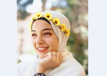 غادة.. منسقة زهور وأفراح