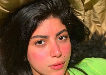 كارولين عزمي