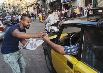 توزيع الشربات بالموز- أرشيفية