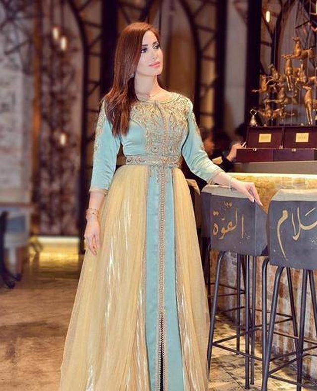 بالصور| 50 إطلالة جذابة للفنانة نسرين طافش