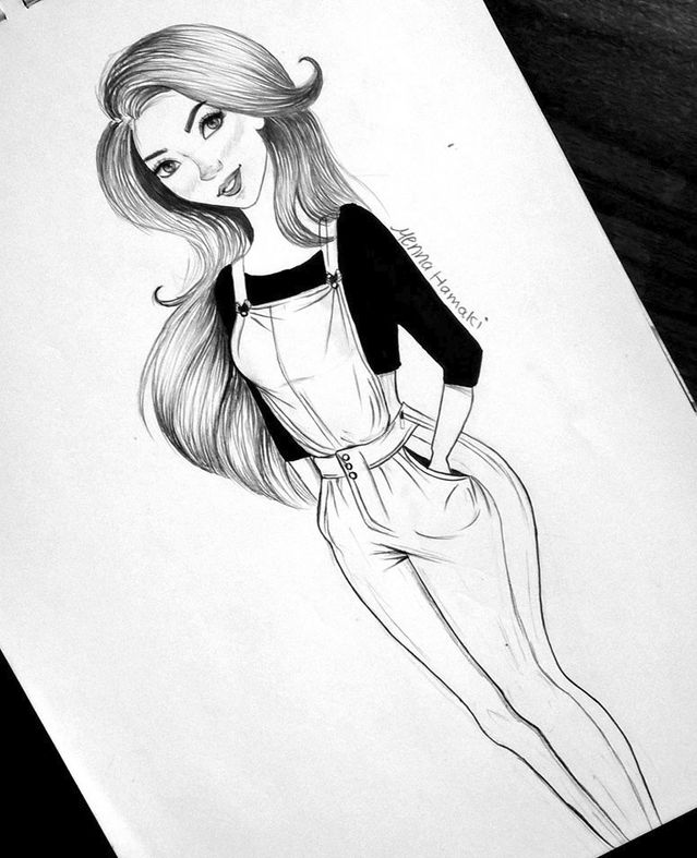 منة الله.. تهوى رسم شخصيات بنات من خيالها وتخطط لرسم شخصيتها بتفاصيل يومها