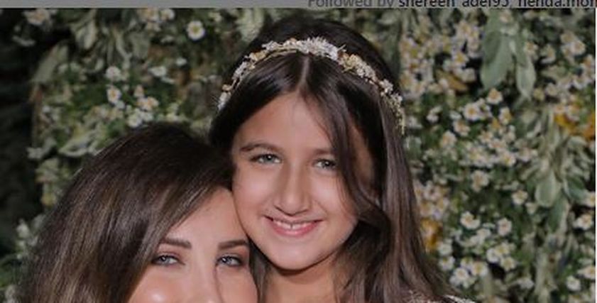 نانسي عجرم وابنتها