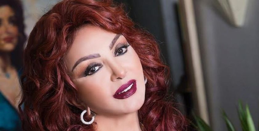 بالفيديو| نبيلة عبيد ترقص في عيد ميلادها على نغمات