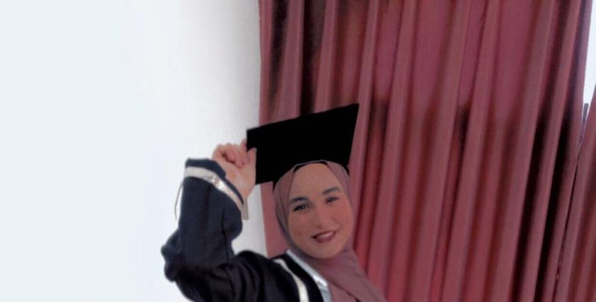 الطالبة تالا الفلسطينية