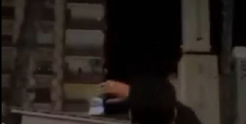 الفتاة