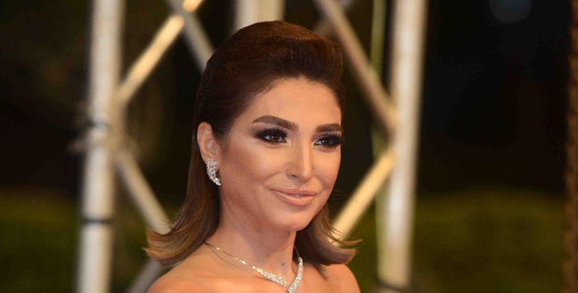 الفنانة روجينا