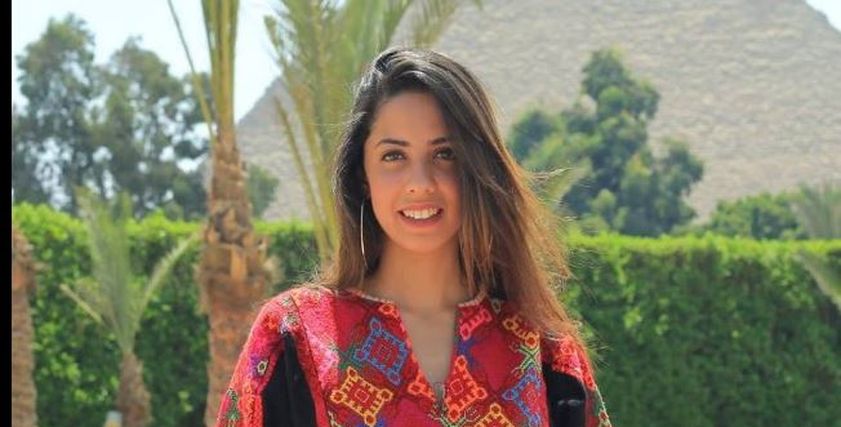  يسرا حسين