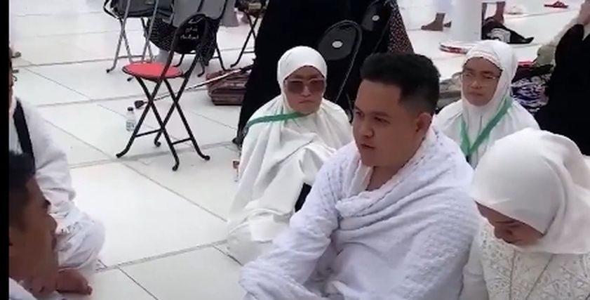 عقد قران عروسين في الحرم