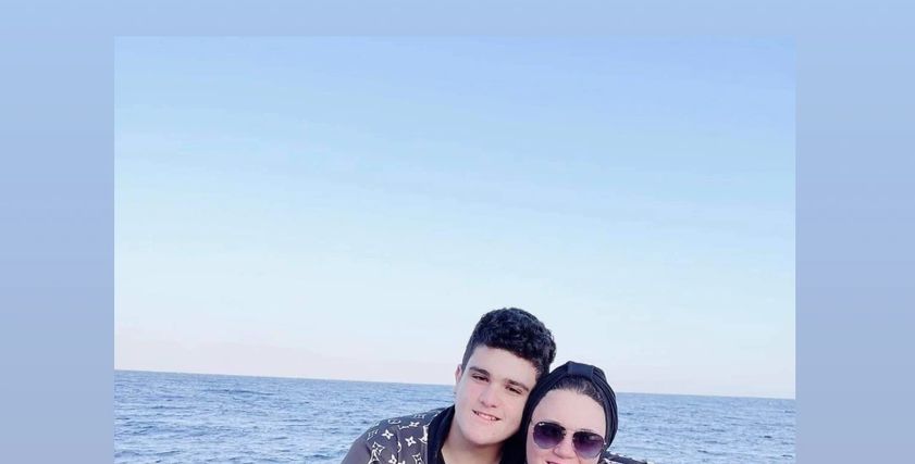 الطالب رامي يحيى ووالدته داليا الحزاوي