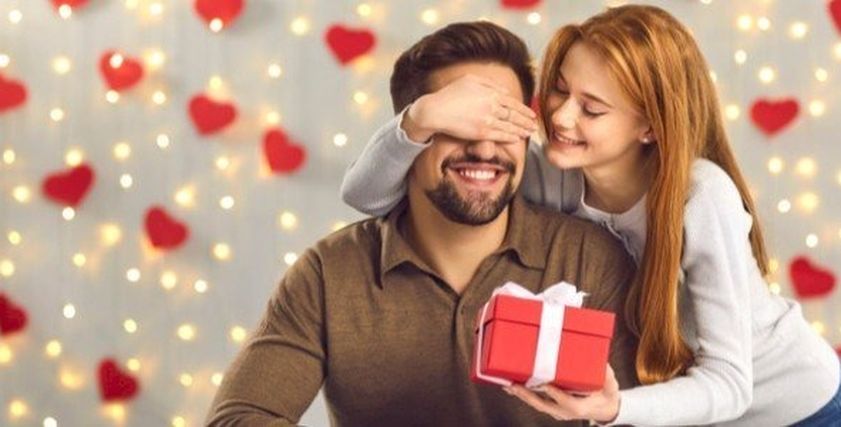 هدايا عيد الحب للازواج