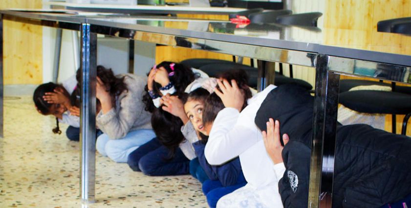 التعامل مع الزلازل في المدارس
