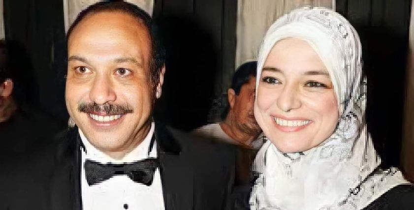 الفنان الراحل خالد صالح وزوجته الراحلة