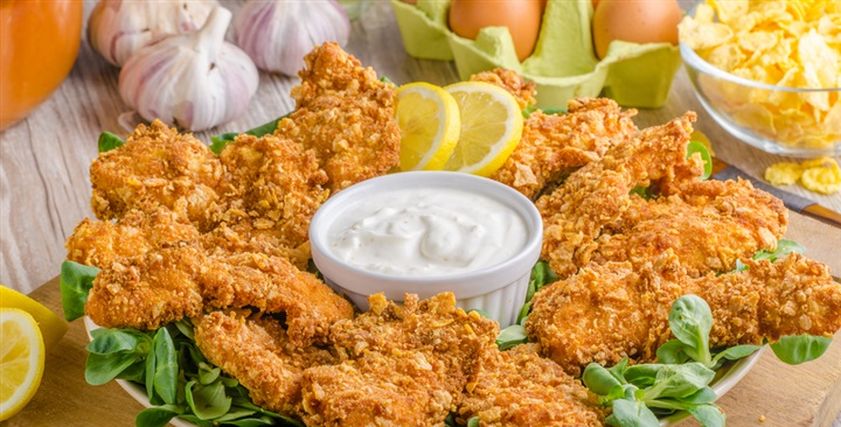 تشيكن استربس بصوص الجبن