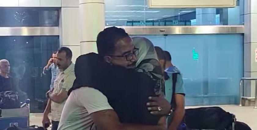 عودة أم لنجلها بعد 33 سنة