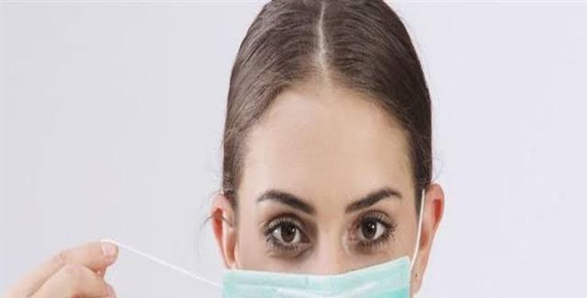 الكمامة الطبية تنقل الفطر الأسود