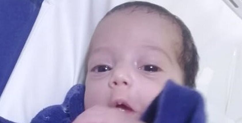 الطفلة
