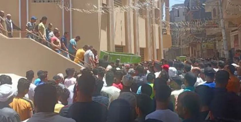 جانب من جنازة الأطفال الثلاثة