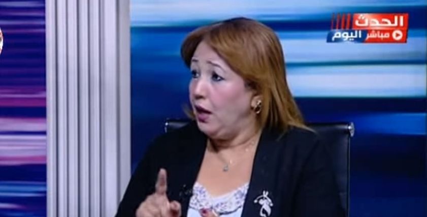 قالت الدكتورة مريم حليم عضو المجلس القومى للمرأة، إن نجاح أي أسرة في العالم تتوقف على المرأة والعامل النفسي لها؛ حيث أنه العامل الرئيسي في تسهيل مهامها وإتقانها وتفانيها به: 