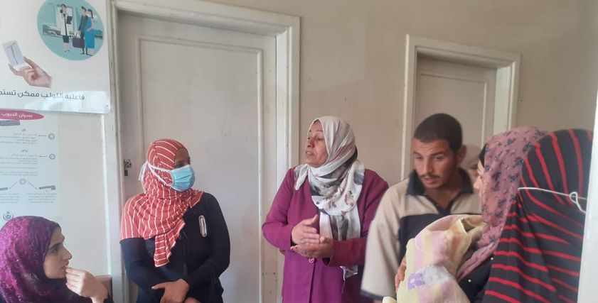 الرائدة الريفية سميحة إبراهيم وسط السيدات