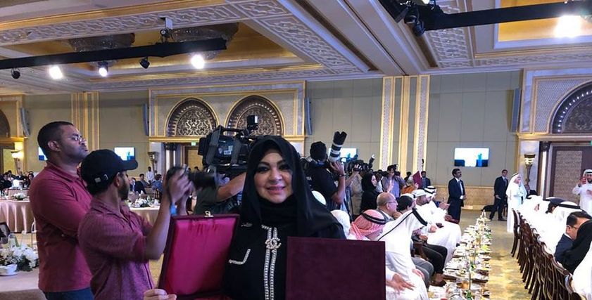 بالصور| تكريم مصممة الأزياء العالمية منى المنصورى فى احتفالية «عام زايد»