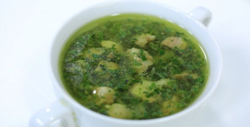شوربة ملوخية بلسان العصفور
