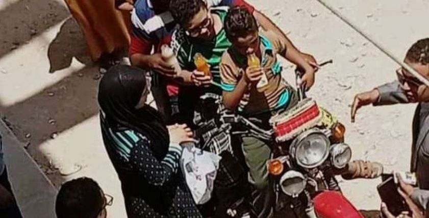 أم تنهي حياة 3 أطفال