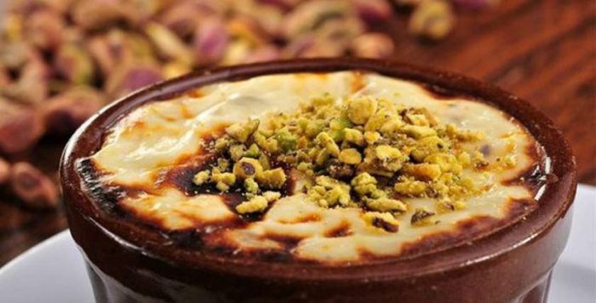 أم على بالتمر
