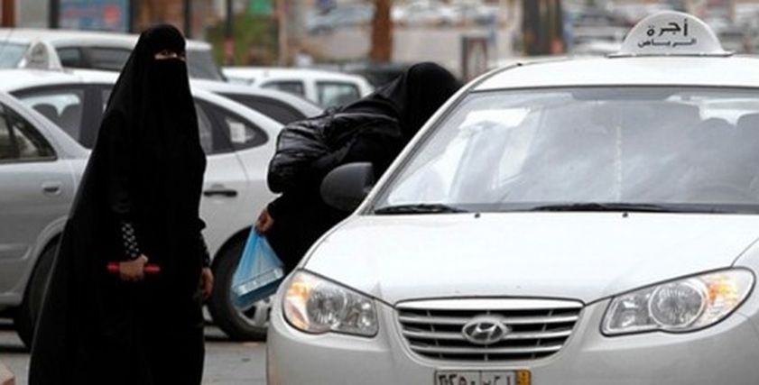 سائق يدهس فتاة سعودية حاول التحرش بها.. فقفزت من النافذة