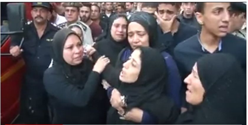 والدة إسلام مشهور