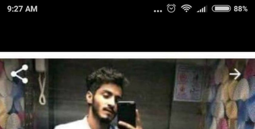 فتاة تعرض حبيبها للبيع