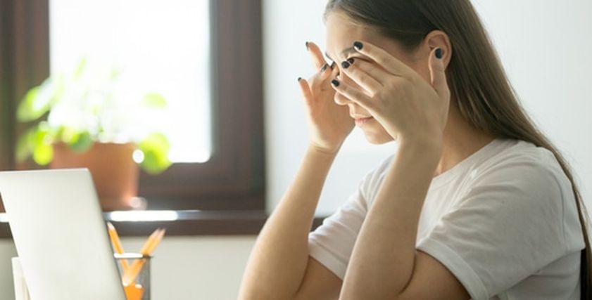  أسباب زغللة العين